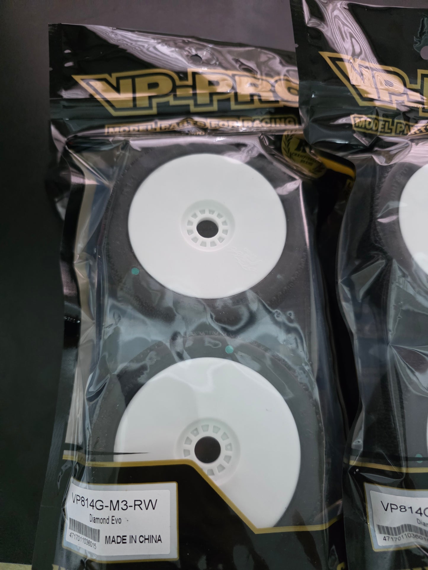PACK N4 9 PAIRS PRE-GLUE DIAMOND